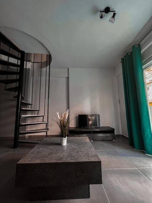 Escala Luxury Loft 3 In The Center & Free Parking